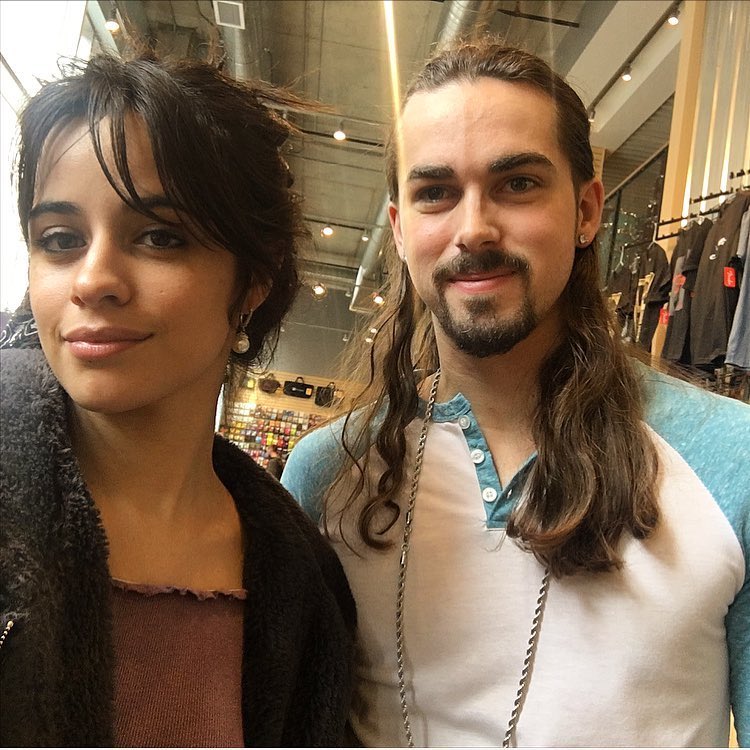 CCabelloNews's tweet photo. Camila with @ShayneLanteigne https://t.co/PjEpmlQveA