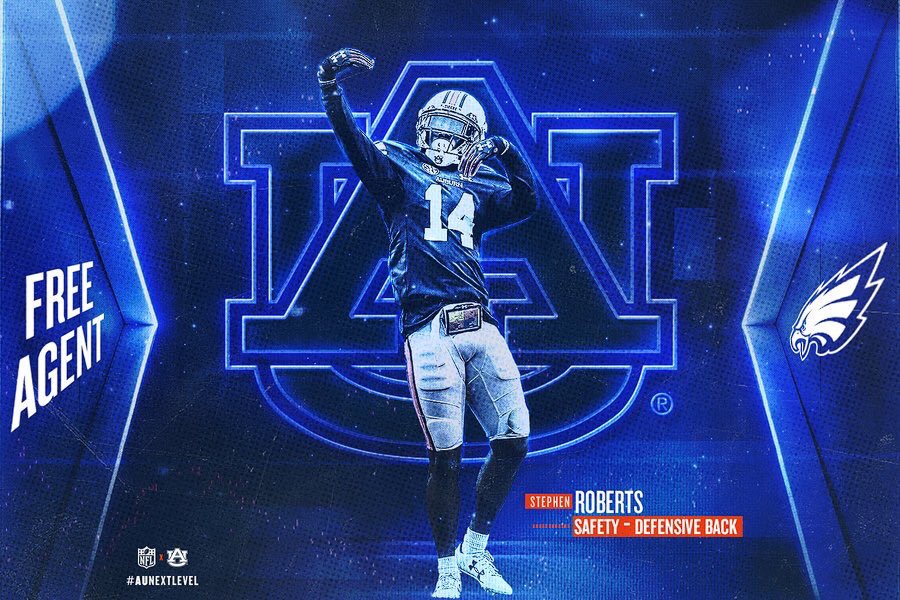 CoachGusMalzahn's tweet photo. Happy for you @trillforlife14 on signing with the @Eagles!

#AUNextLevel | #WarEagle https://t.co/DzUf3Wurfx