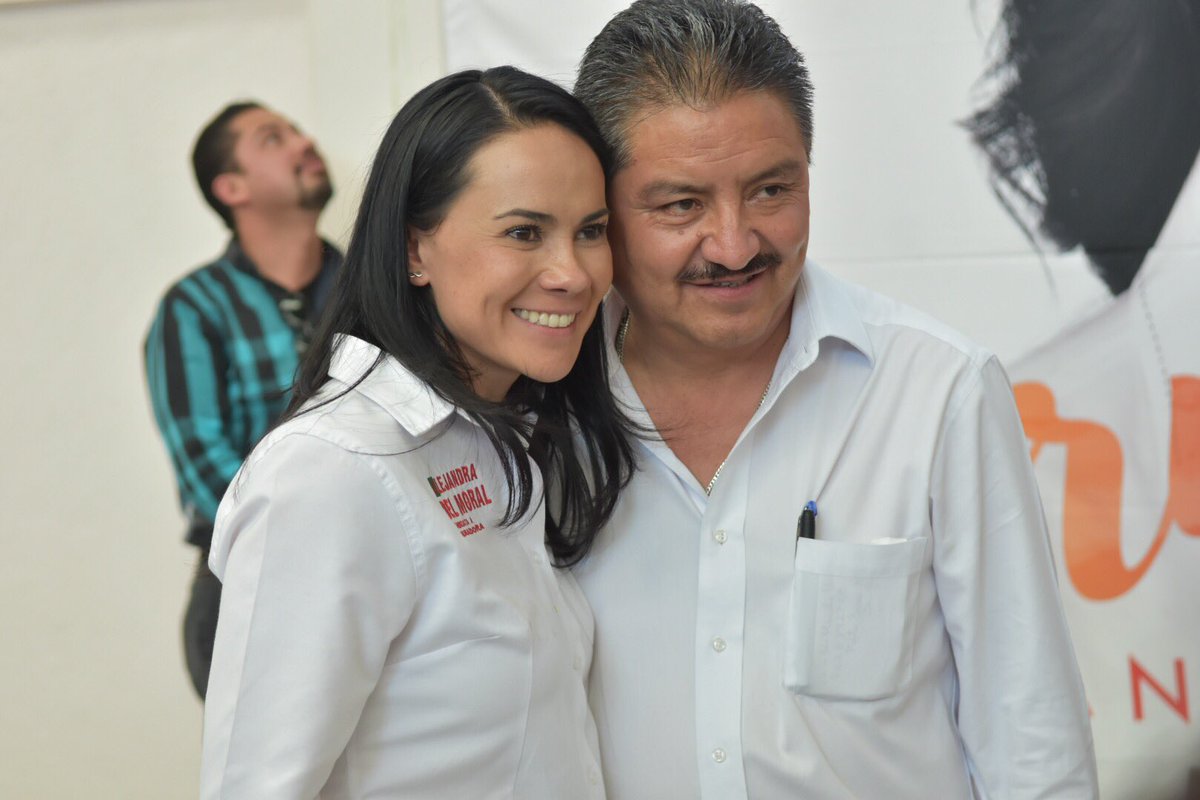 AlejandraDMV's tweet photo. Queremos a nuestros jóvenes fortalecidos, creando, produciendo, innovando. El tiempo de los jóvenes es ahora, somos el presente de México. Construyamos un país de éxito, esa, es tarea de todos!!! #AcumulandoKms https://t.co/5GPFLUUdGD