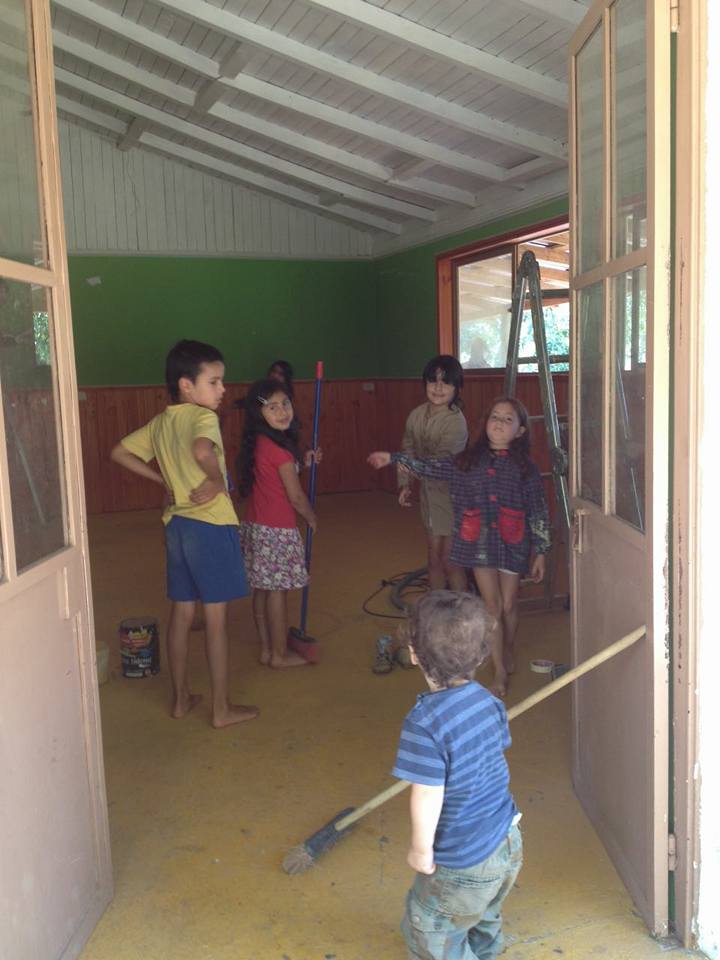 tiaskote's tweet photo. Así es! Desde pequeños aprendiendo a convivir y determinar responsabilidades
Proyecto TREMEN #Rari @RegMaule @goberdelinares  @Mineduc 
Difunde #MIA0122

https://t.co/NNyR0IaOPh https://t.co/O2f7W0Bouc