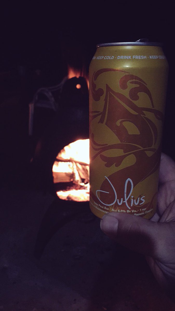 Brithfd's tweet photo. Finally enjoying the nice springtime weather. @TreeHouseBrewCo #julius https://t.co/M62XpUZSNs