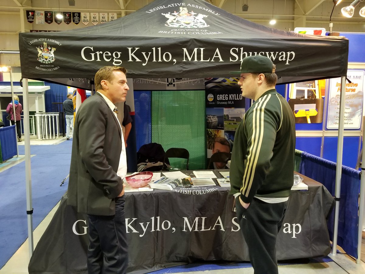 KylloGreg's tweet photo. A great afternoon at the #HomeFair in #SalmonArm . So many people coming by to pledge support and express outrage at @bcndp policies. https://t.co/NQZLuRGHzn