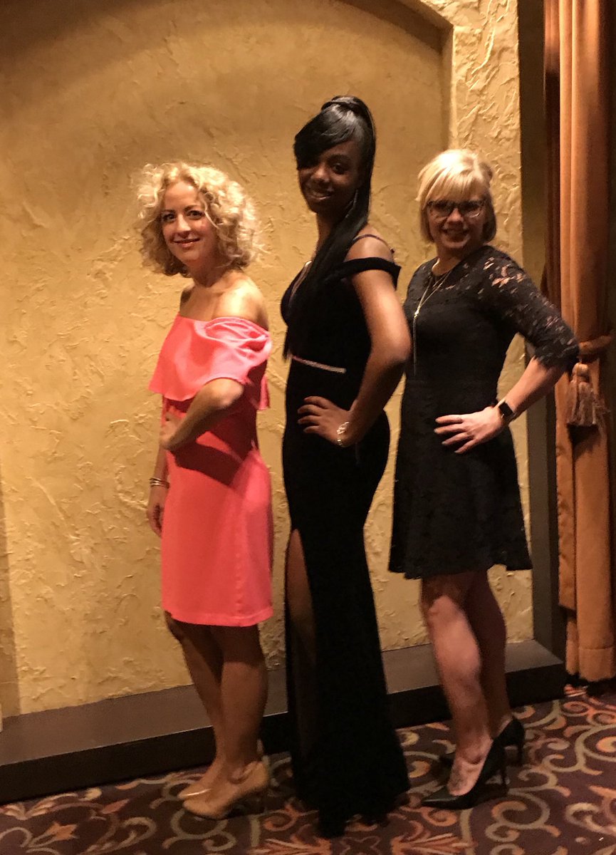 hstarks93's tweet photo. #wc24kprom18 https://t.co/7Mi7t1f1ZX
