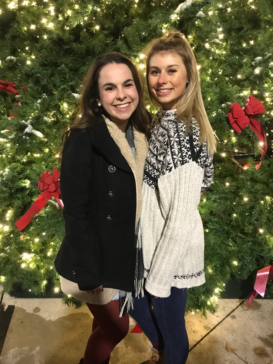 kdoeeee's tweet photo. Happy happy 22nd bday Abigail! Love, Ronny and Katie❤️❤️❤️ @140lettersofAC https://t.co/kVPiH7sqza