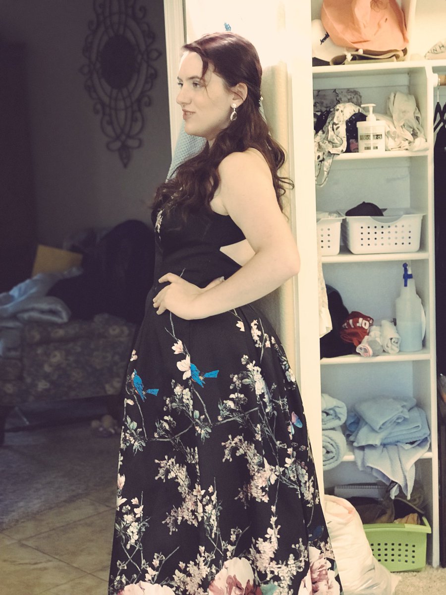 MariahRose42's tweet photo. Weddings are super fun https://t.co/vbSoiNPyiN