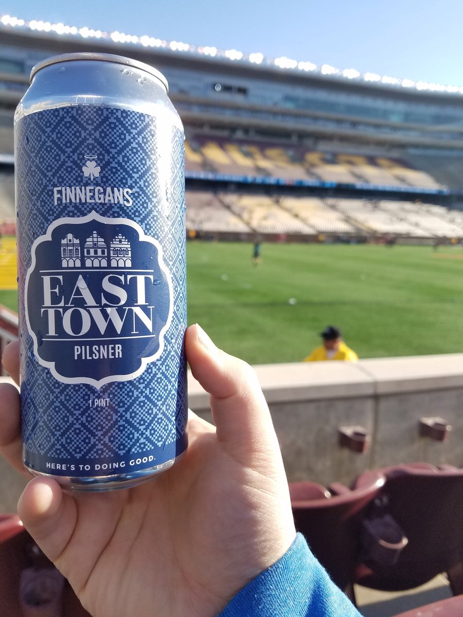 SUPERJAKE's tweet photo. Come on you loons! @MNUFC @FINNEGANS https://t.co/e6ms6hZjSs