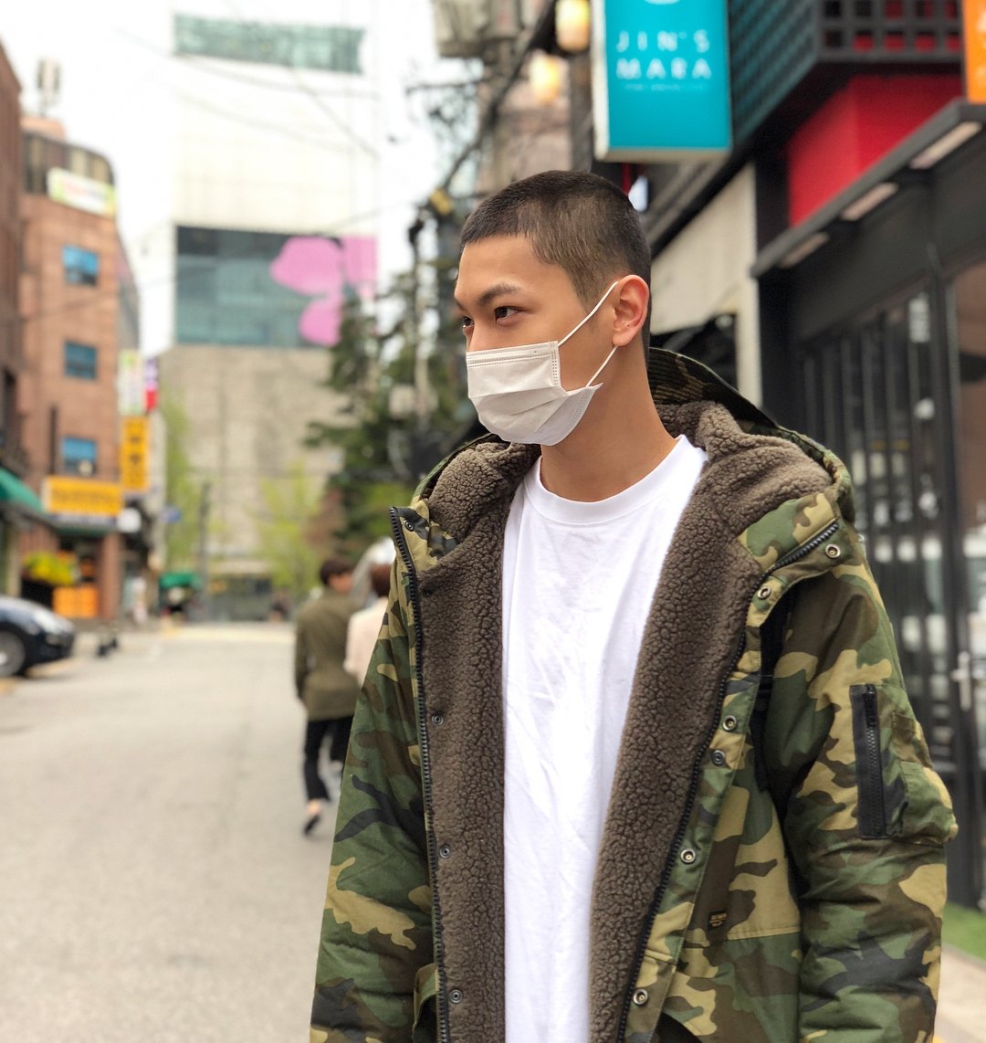 LeeCheolWooTH's tweet photo. พลทหารอีชอลอู ! 🤦‍♂️ https://t.co/TRcWzdHx8d