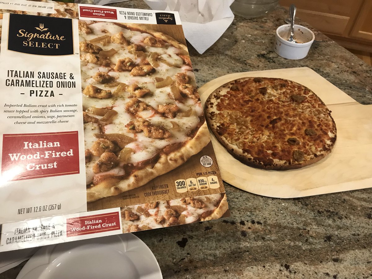 seabruce's tweet image. Cooked @Safeway #SignatureSelect Italian Wood-Fired Crust Pizza by #BetterLivingBrands, but didn't look as good as picture on the box. Taste was so-so, with only 7 pieces of sausage on one 1/2 of pizza!?! Don't know what 'most discerning guests' mentioned on package would think.