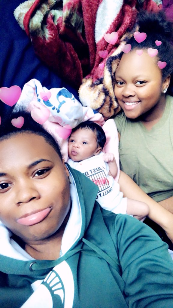 screamjayteee's tweet photo. All I need in this life of sin 💕 my wife & daughter 👩👩👧😌 #homeinsemination #wedidit 💙 I love my little family ❣️ https://t.co/TIskRs1eie
