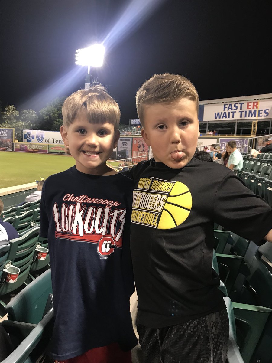 reedmomof2's tweet photo. #epblookouts https://t.co/uzMeQqacjG
