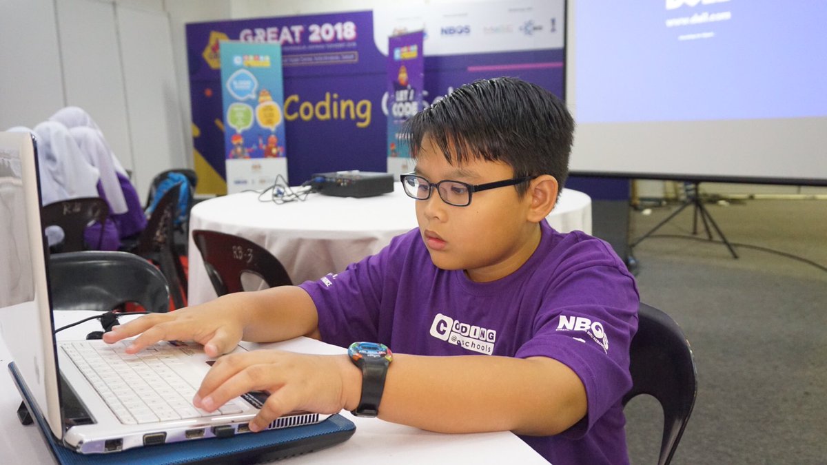 Team are eager working on their projects and applying the skills learnt at this program. Let’s stay focus! We will be covering more after this!
#codingatschools
#NEGARAKU
#MOF_Malaysia
#MyNBOS
#GoGreatSabah