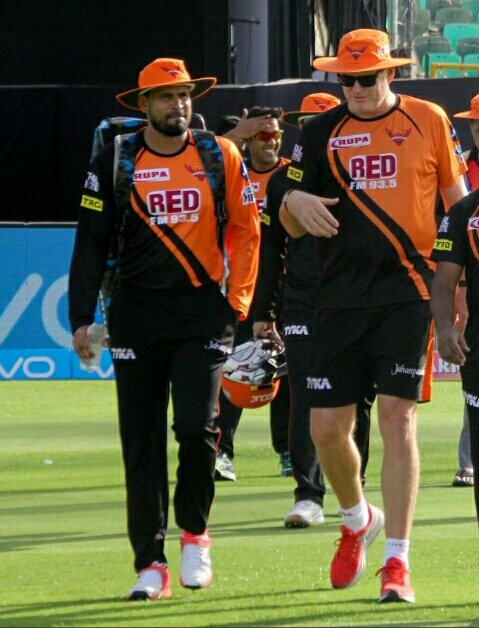 YusufFansClub's tweet photo. Orange Army Again Meet With #RR But This Time At Their Home. #TheEagleHasLanded
Don't Forget To Cheer For #Yusuf
#OrangeArmy #SRHvRR
#HitterMan #PathanPower https://t.co/GEh0jcLzeW