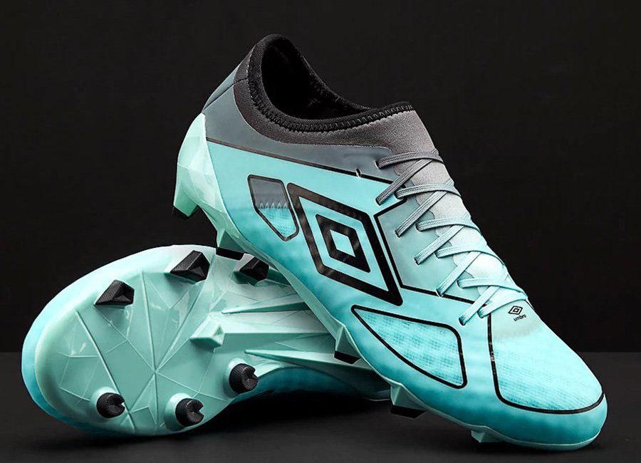 umbro football boots 2018