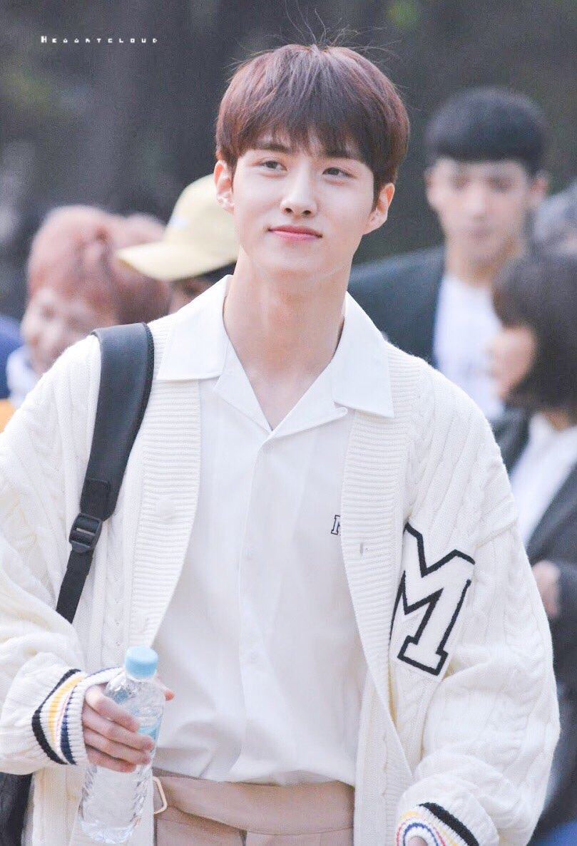 Heaartcloud's tweet photo. [🦍]180420 

#여원 #YEOONE #여창구 #펜타곤 
#PENTAGON @CUBE_PTG https://t.co/qaDjkE5nNO