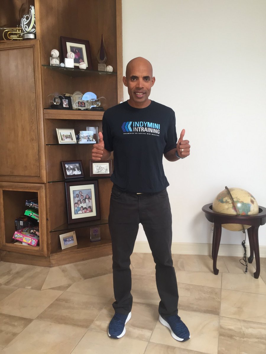 runmeb's tweet image. I’m running the #IndyMini next weekend. Who else is training for this special race through the Speedway?