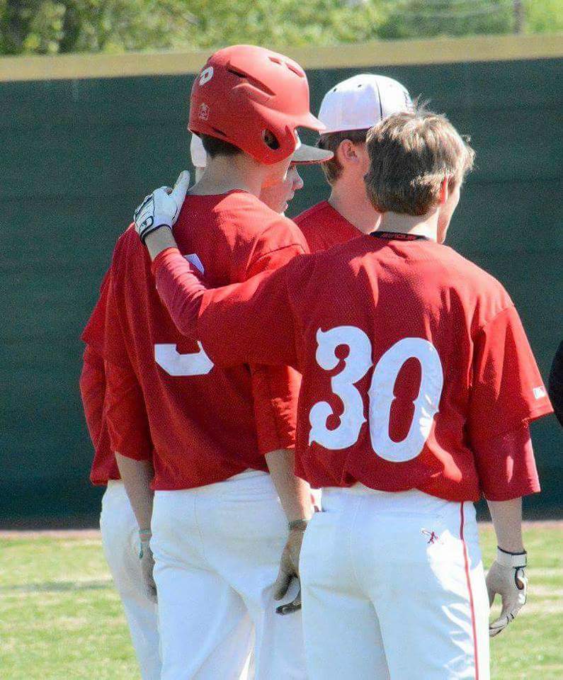 mcclanahanjanet's tweet photo. @willhoite_3 @Pres10R @scbaseball
#truebaseballfriendship
#severalyears https://t.co/g1hZehfGg2