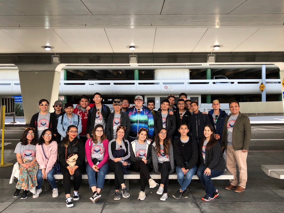 Some of our seniors visiting California. #seniortrip #SanFrancisco <a href="/HseLaredo/">HSE Laredo</a> <a href="/Acetin_hps/">Ahmet Cetin</a>