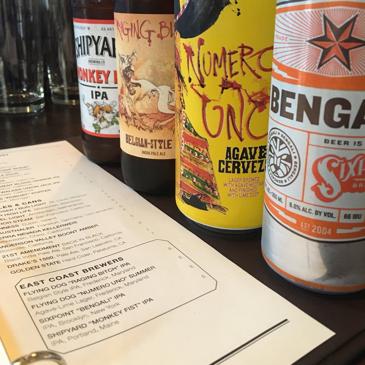 East coast always represents at Dobbs Ferry.... Our newest brews featured on the menu, come enjoy dinner, the Warriors game and a cold beer, Kitchen open till 10:30! @flyingdogbrewery <a href="/shipyardbrewing/">ShipyardBrewing</a> <a href="/sixpoint/">Sixpoint</a> #sfbeer #beer #beermenus #sanfrancisco #sfdrinks