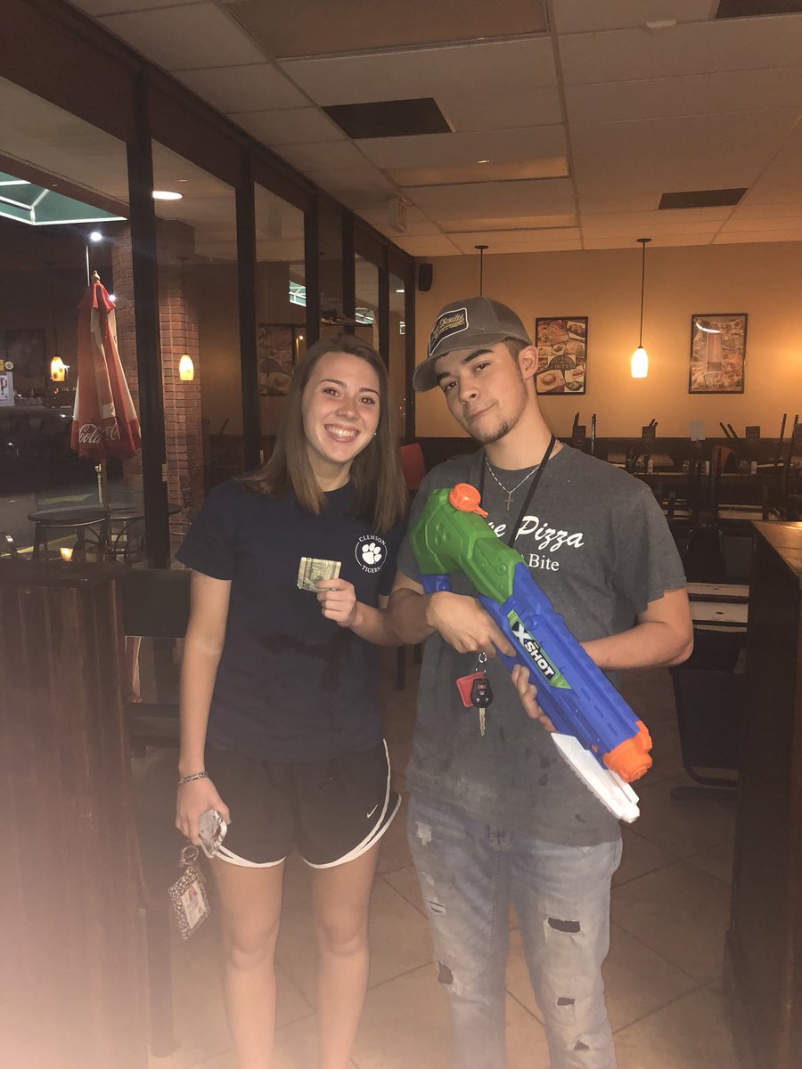 ippolito07's tweet photo. I don’t miss shots but my choppa got aim😈💦 #final4 #faithful @FMAssassin18 https://t.co/IwlzfFvk8N