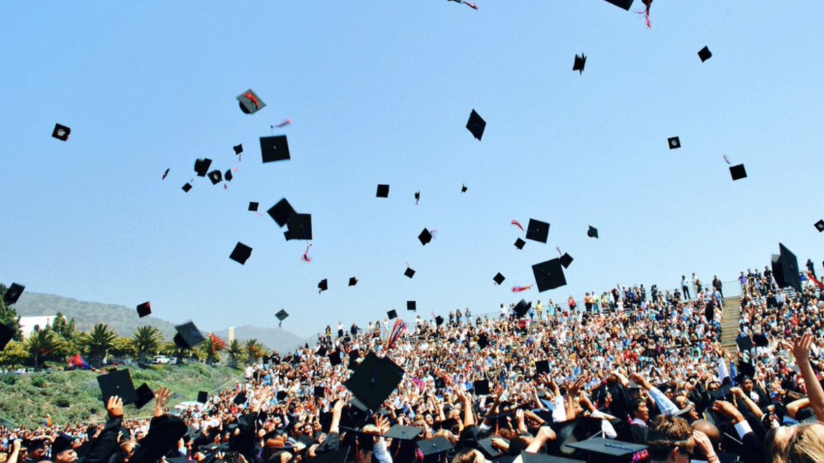 CoachRodionoff's tweet image. #PeppGrad18. 🎓 Congratulations!
