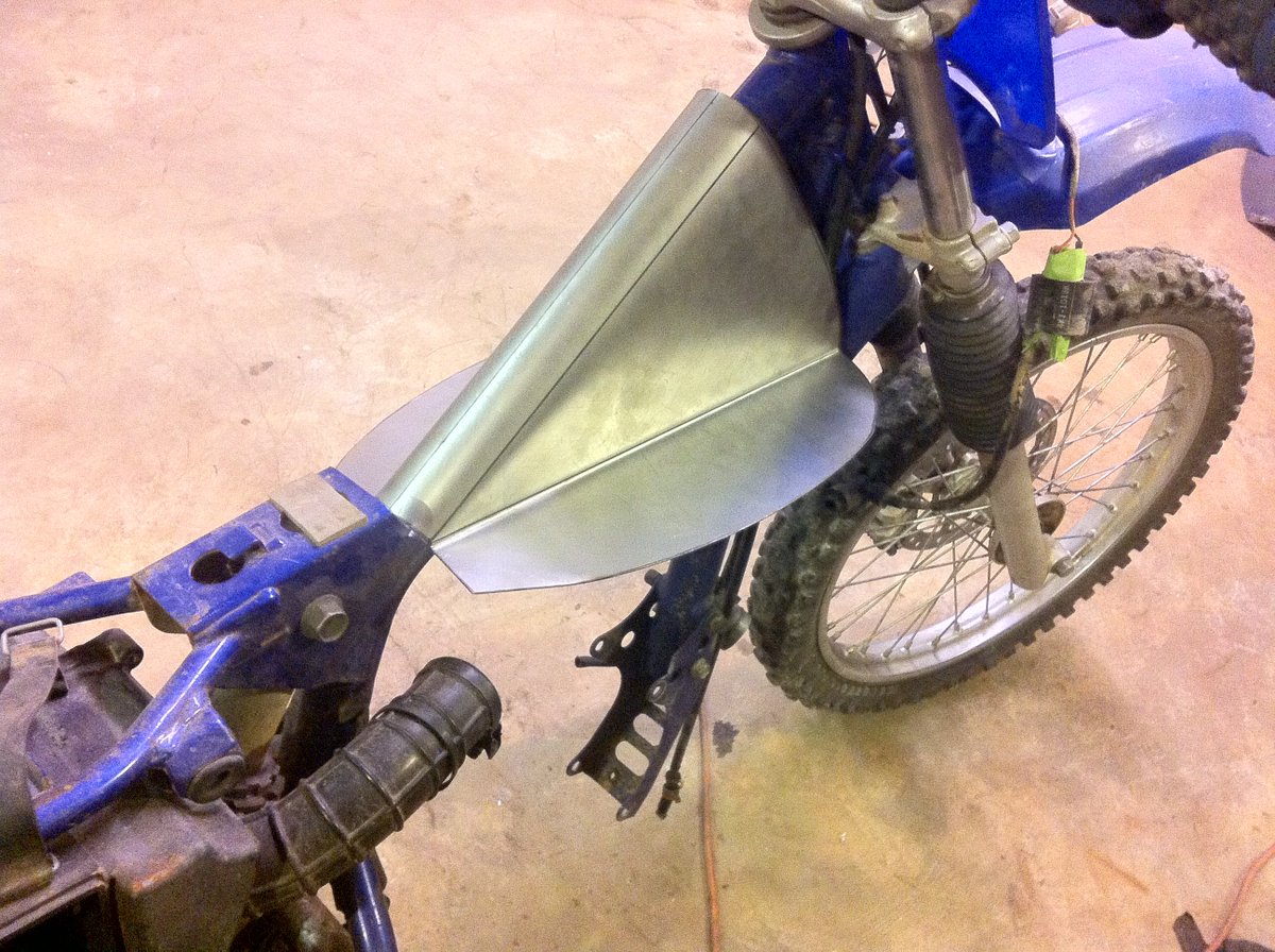 BogieMotorsport's tweet photo. Gonna ride like Rambo #Yamaha #firstblood #customdirt #motocross #customisking #aircooled #kingshitcop #gasoline #motogp #supercross #alliwantedwassomethintoeat https://t.co/DrkjHlcUdC