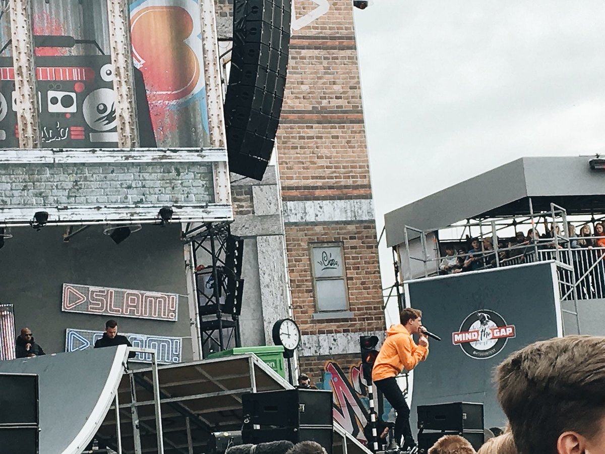 dutchiesavons's tweet image. Kingsday 2018 🧡 #slamkoningsdag #slamfm