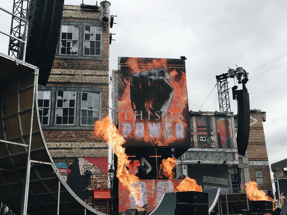 dutchiesavons's tweet image. Kingsday 2018 🧡 #slamkoningsdag #slamfm