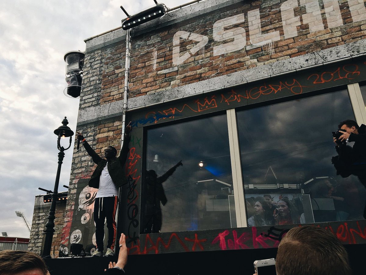 dutchiesavons's tweet image. Kingsday 2018 🧡 #slamkoningsdag #slamfm