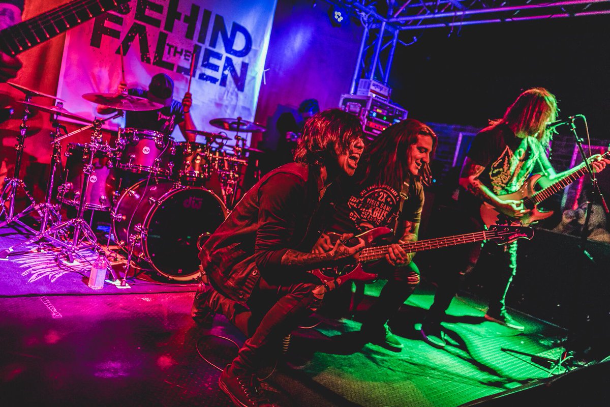 EmoNight OC was amazing! We want to give a huge thank you <a href="/slidebar/">Carol Giffen</a> and to @hereliesband @asylusmusic and <a href="/anemoriamusic/">Anemoria</a> for making our night a great one, and thank you to the friends and family who support us 🖤 new music coming soon🔥