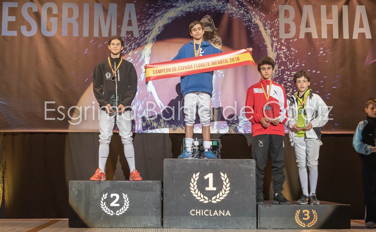 rfeesgrima's tweet photo. ESGRIMA 🏆CAMPEONES DE ESPAÑA 2018 🏆 INFANTIL #U14 

Podium #Florete Masculino 
🥇Germán FERREIRO (CEC-C)
🥈Alan FERNÁNDEZ (CESJV-B)
🥉Vidal DE PAZ (ATENEO-M)
🥉Germán ORTÍN (CEB-M)

¡ENHORABUENA! 🥇🥈🥉
#CtoEspaña2018 #Chiclana https://t.co/eokcEQ8AZ9