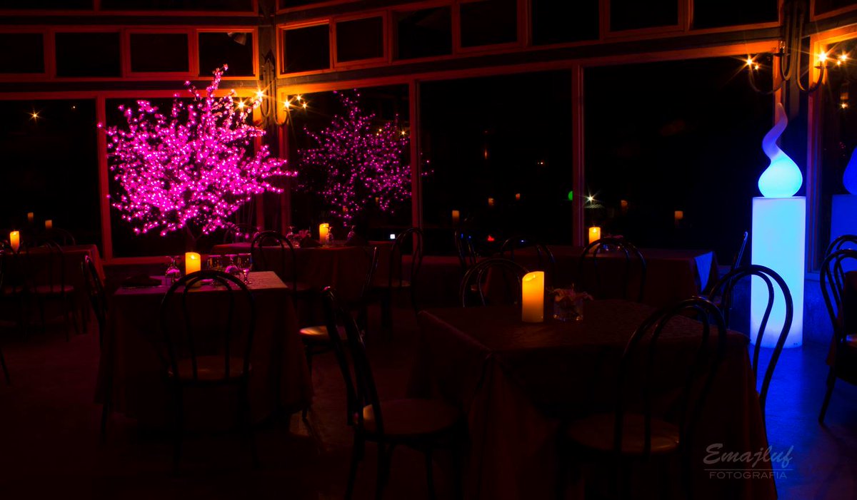 AlquileresLed's tweet image. Esa ocasión especial puede ser inolvidable con una perfecta decoración. 

alquileresled.com

#CostaRica #Mobiled #AlquileresLED #eventos #iluminación #muebles #colores #LED