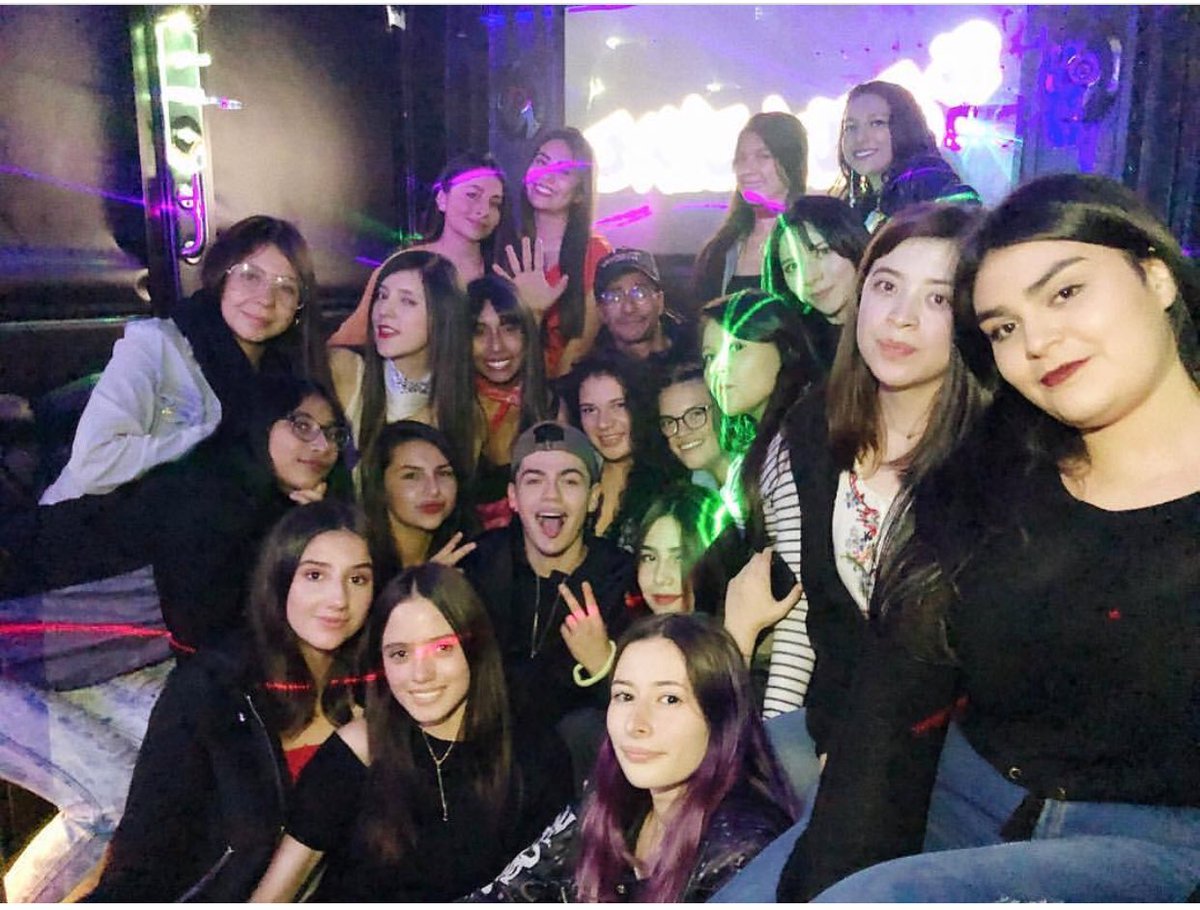 KokojimenezV's tweet photo. @RKARTISTA @villalobossebas Por favor sígueme @RKARTISTA no quiero dejar de amarte o quererte 💔💔😱😱😭😭😔😔🙏🙏 #RKA600K https://t.co/C2BlfL09zK