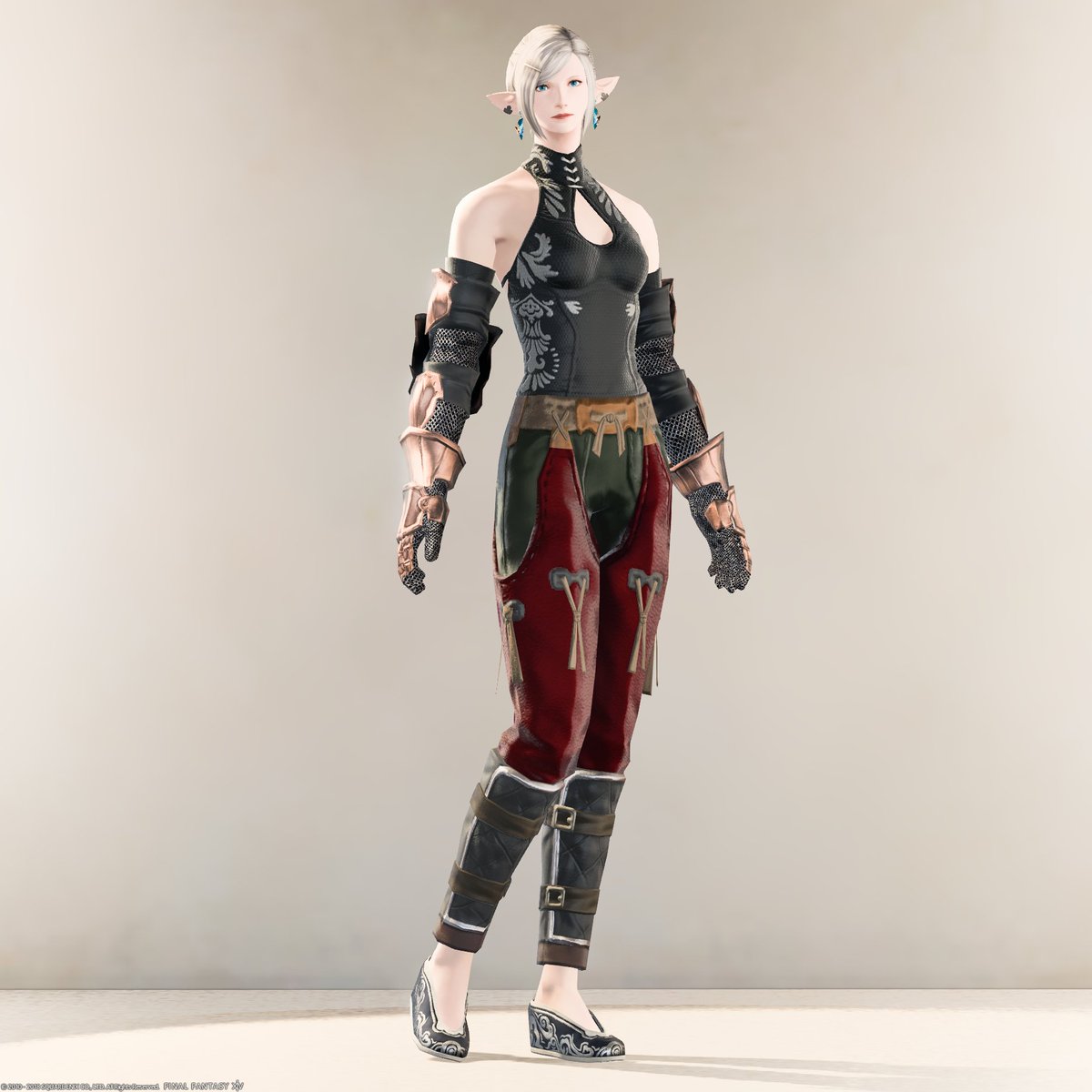 Chiyo Gungnir Ff14 Sl ゼノビアンパラディンアタイアー この装備 サーコート なんですよ サーコートの称号を持つ数少ない装備の一つ あたまのふわふわは一体 金属の表現が美しい ちなみに エレゼン男性の初期装備の名前はエレゼン