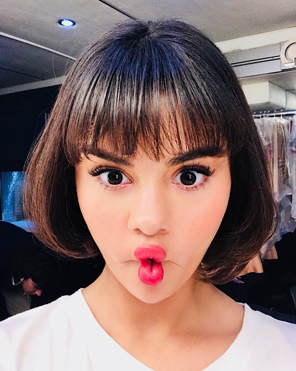hungvanngo's tweet photo. Coming soon... @selenagomez https://t.co/2D1IGLur7Y