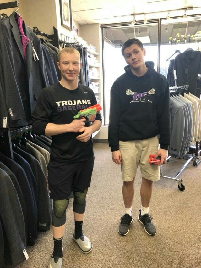 Senior2018_12's tweet photo. The great Spencer has been taken out by Nate Carlson. Why do the good have to go 😭😭😭 https://t.co/vs5g5UqiSa