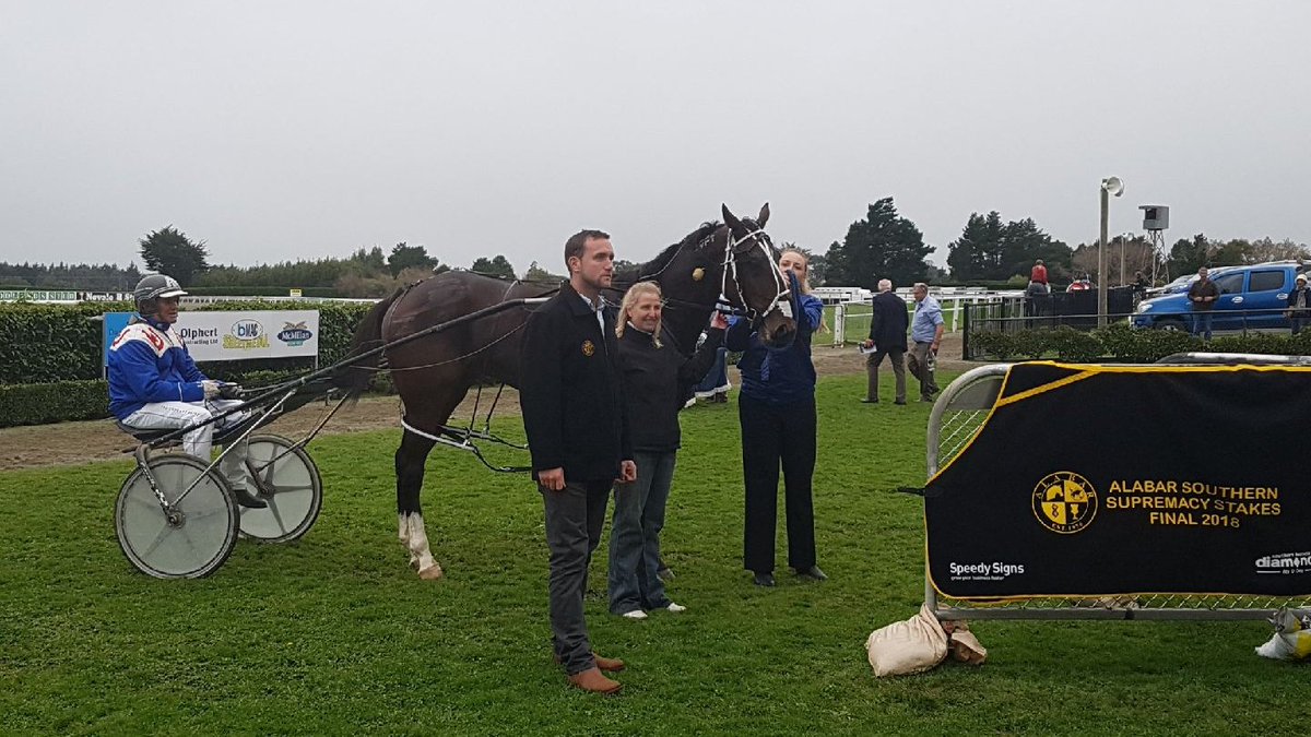 HarnessRacingNZ's tweet photo. Lauren Pearson gets her first Group victory as Duke Of Wellington takes out the Group 2 Alabar Southern Supremacy Stakes Final in the hands of Brent Barclay!
#Groupracing
#Diamondsday https://t.co/KlWJBzdznr