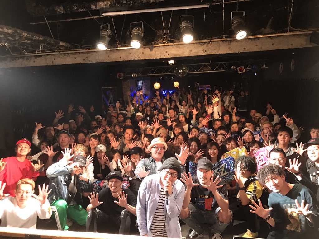 Mad_Mylon's tweet photo. #Diamond_Arrows 10周年!
熊本まで遊びに来てくれた皆さんありがとうございました!
周年に来たくても来れなかった皆のVibes沢山いただいてたので最高でした!
出演してくれたルーボーイ君、タクちゃん、ひっさん、RAY君、翔君、ナリ、丼ちゃん、ブルベリ、Hometownには本当感謝です。 https://t.co/XILHeUDifC