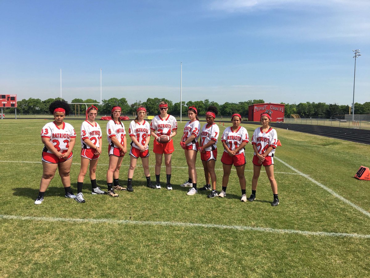 cheyannemohler_'s tweet photo. Juniors took it but it was honestly a good game all around💪🏼🏈❤️ https://t.co/JTI1Ive6SW