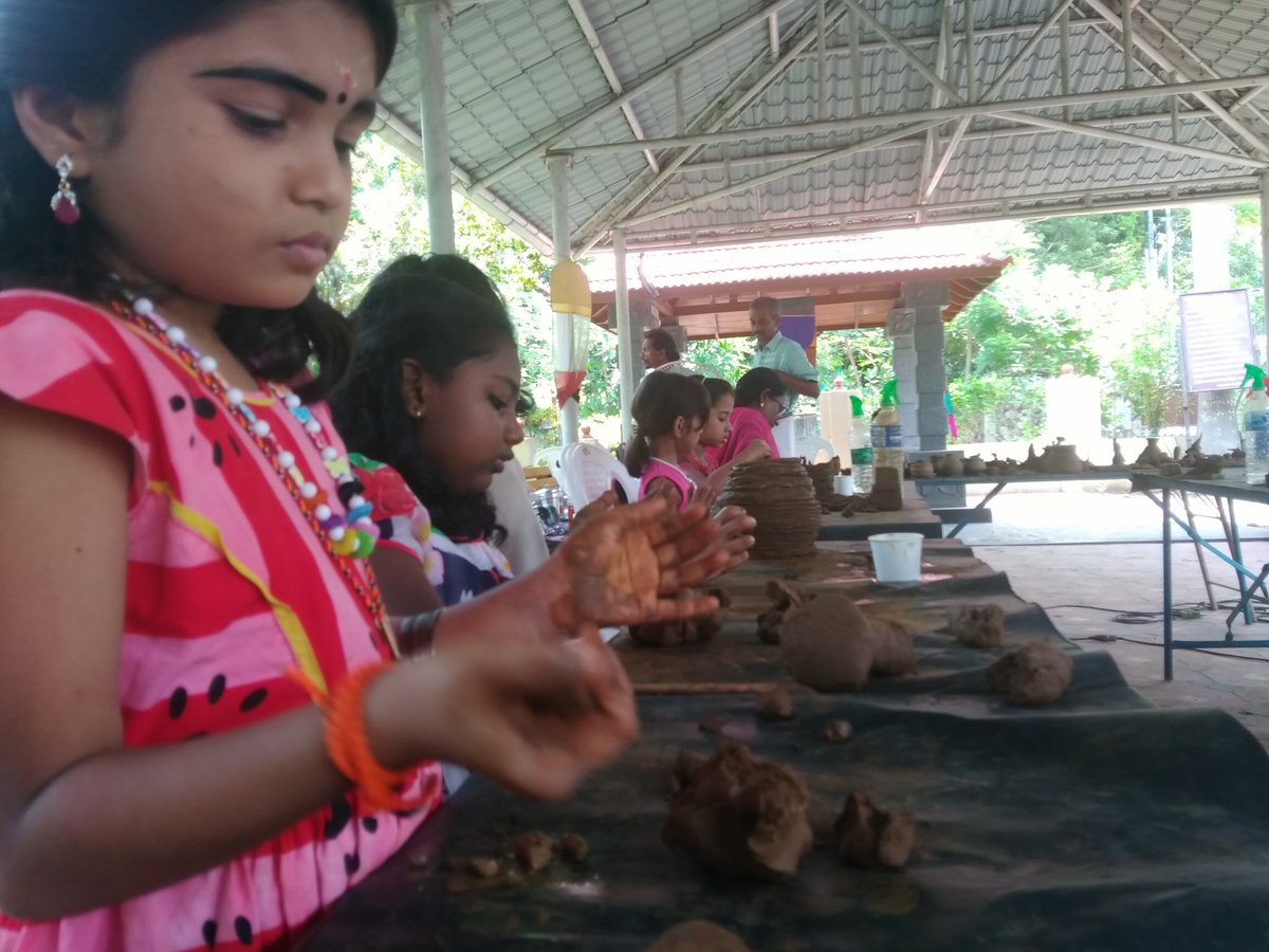 nasakarpks's tweet photo. #Clayworkshop #changampuzhamemorial #Library #Edappally #Kerala #childart #creativity https://t.co/OcajdGrK6e