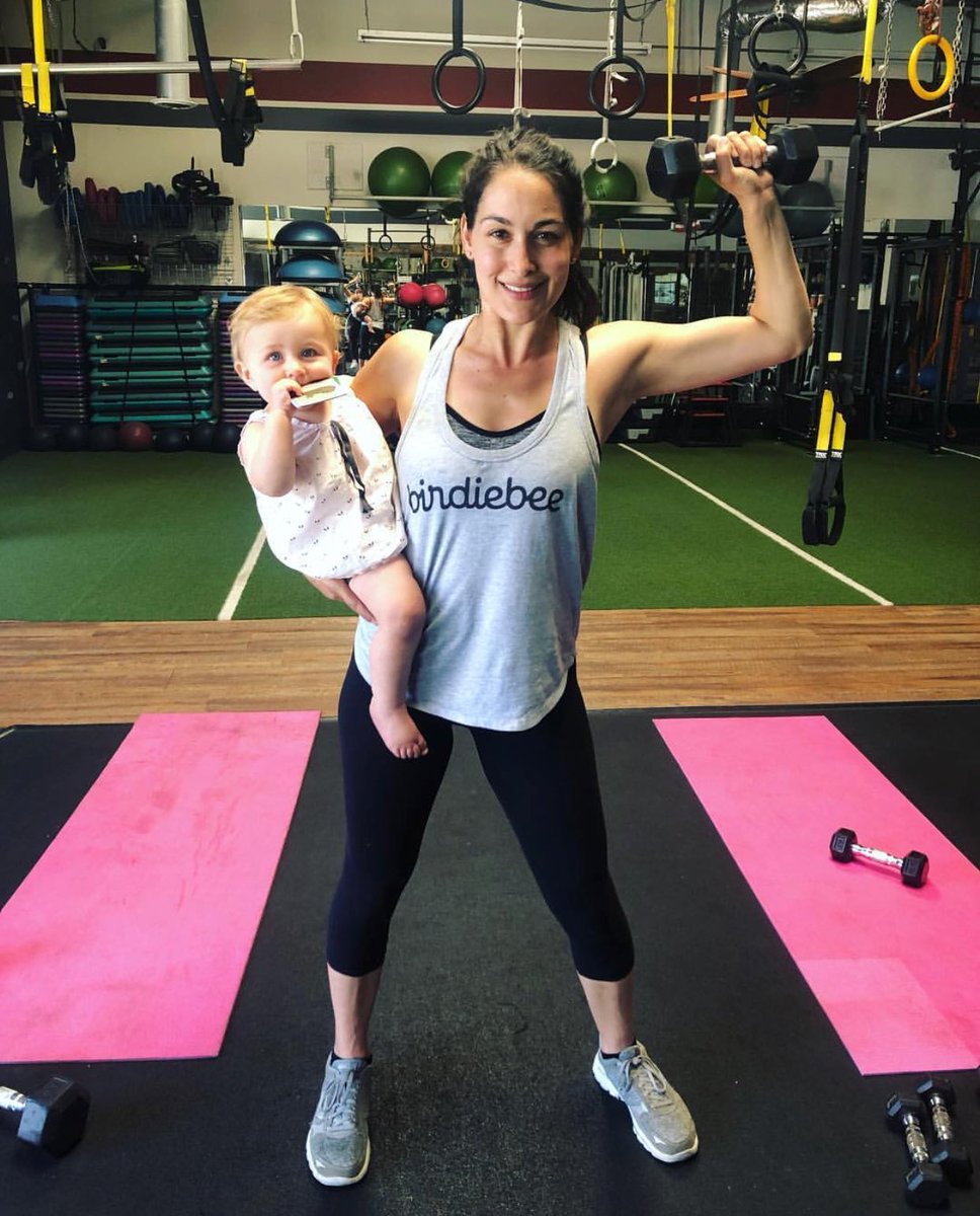 butterfly019sw's tweet photo. Rockin It!!♥️💪Bring your baby to workout day!!! #shapeupstudio2018 #BrieBella #Birdie https://t.co/bfbuZJ86Ax