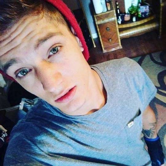 🙌 YASSS It's time for a great show Official Nick:Let’s chill 🔥😈 #Fe
liveme.com/share/index_li…