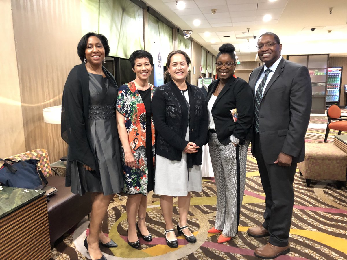 Great turn out <a href="/SJSVNAACP_Event/">SJ/SV NAACP Events</a> annual Gala w/ inspiration words from <a href="/KareemCrayton/">Kareem Crayton</a> - good friends, good times! <a href="/ericas75/">Erica Sanders</a>