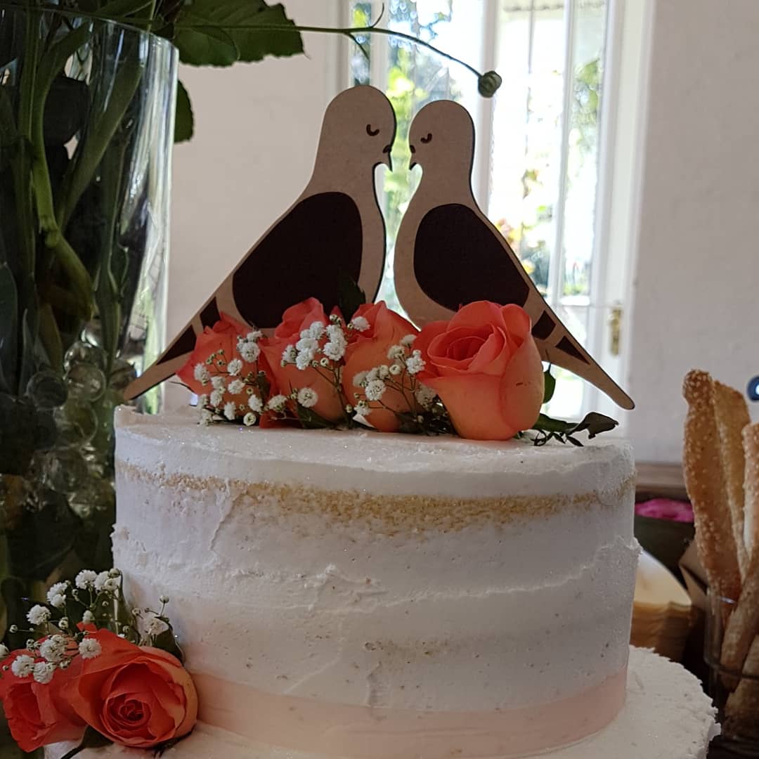 Paperkutz_SA's tweet photo. I had the best fun making pigeon themed goodies for my beautiful niece's @kate_els bachelorette party. Can't wait for the wedding 😍😁
#ruffelswed #wedding #bachelorette #pigeon #selfieframe #photoprop #caketopper #cupcaketopper #badge #bride #groom #bridesmate #paperkutzsa https://t.co/47VXlRMdvC