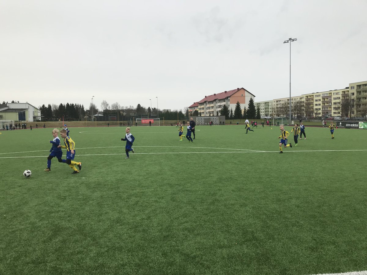 IirotP08's tweet photo. Aamun eka peli sijoituksista 5-8 PPJ-Pallo-Iirot 0-1. Hetki huilataan ja sitten viimeiseen peliin sijoista 5-6. @PalloIirot @IirotP08 #PalloIirot #SpringCup2018 https://t.co/QS0CJ9Nngd