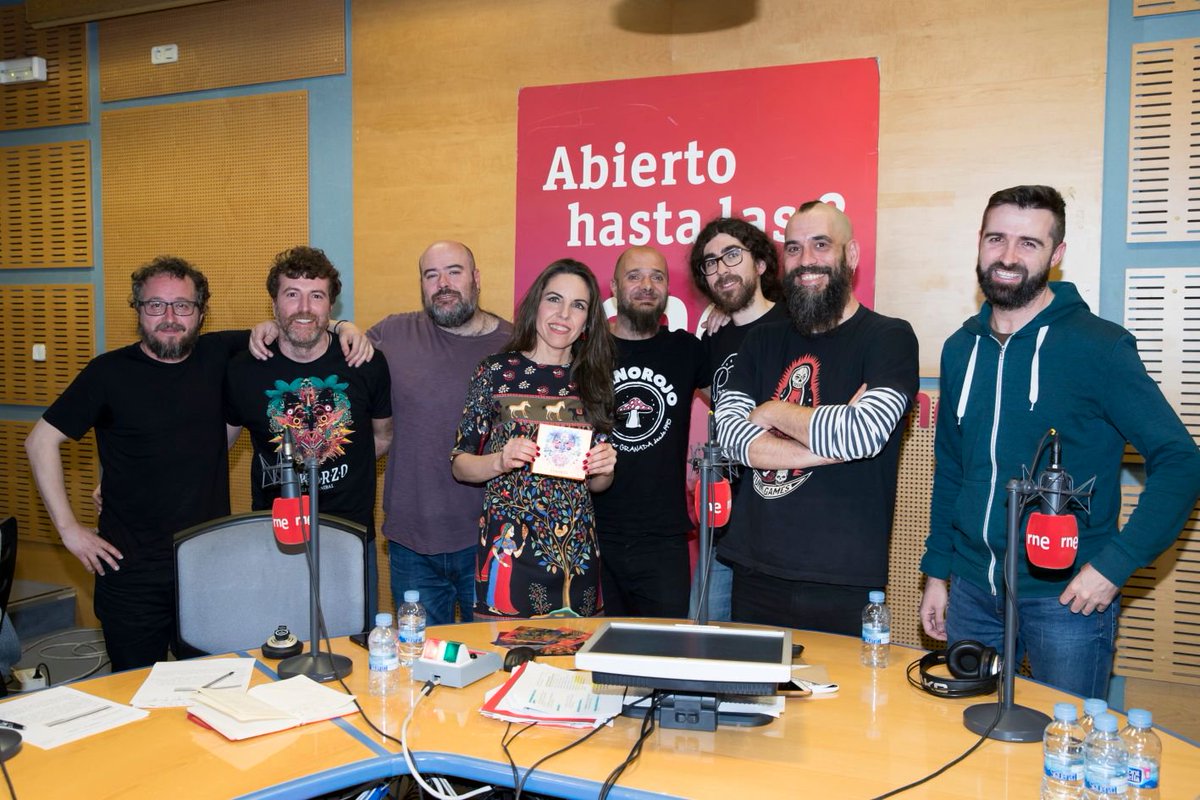 Abiertohasta2's tweet photo. ¡¡Buenos días queridos caníbales!! ¡¡Hemos sobrevivido a nuestra madrugada con @Eskorzo y no nos lo podemos creer!! Aquí va una prueba de vida #AlertaCanibal https://t.co/IeFMKoCAWC