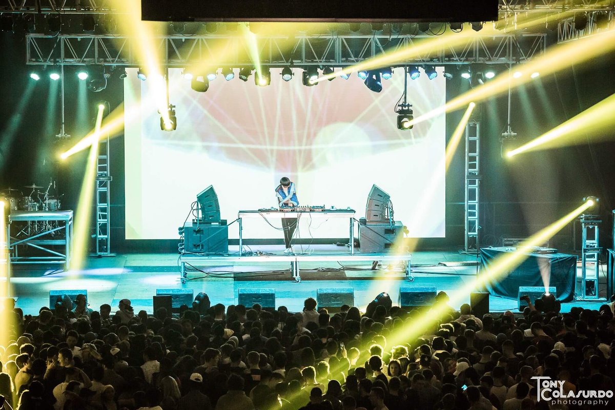 Tony_Colasurdo's tweet image. Thoroughly enjoyed @whethanmusic tonight. Could have used more @theMasonRamsey tho 

#whethan