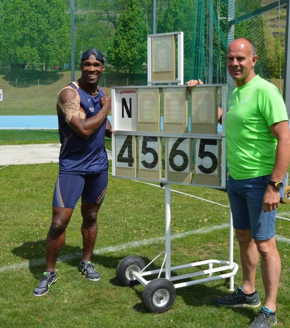 CIPnotizie's tweet photo. Stellare @oney_tapia ai Campionati Regionali Individuali FISPES. Firma il nuovo #recordelmondo nel #lanciodeldisco F11, quasi 1 metro oltre il record iridato del brasiliano Silva. @LucaPancalli "Oney stratosferico all'ultimo lancio di una gara su misure eccellenti" @RaiSport https://t.co/WeQwCxzSp2