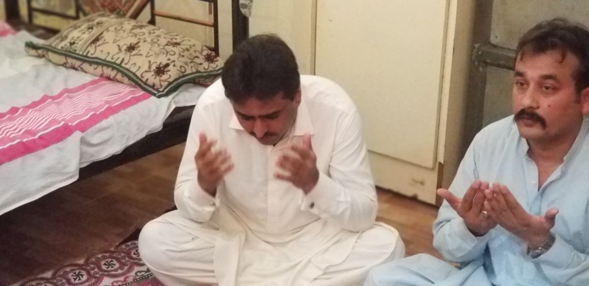 ZuaidJunejo1's tweet image. #Hyderabad | #PPP Minister #LocalGovtSindh Mr @jamkhanshoro Offered Condolance with Mr Sattar Qureshi On Death of His Mother At Waqar Town Ward No.15 M.C,Q PS.47 #HYD .