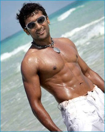 SuriyaFansClub's tweet photo. • Exclusive : Buzz is that  #Suriya37 Shoot Will Start From Mid-July at London @Suriya_offl ♥ @anavenkat @LycaProductions @Jharrisjayaraj @rajsekarpandian https://t.co/Tj3kgTfZCI