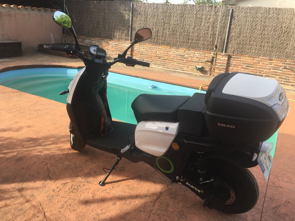 EMICONTROL's tweet photo. Aun quedan fondos para la ayuda a la adquisición de las @scooterelectrica @Silence S02 reserva ya tu moto 626260954 https://t.co/LAI2xWWglR